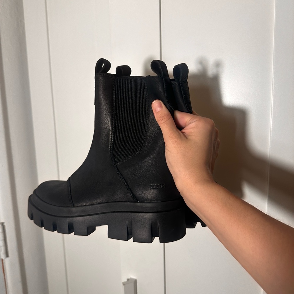 TOMS Rowan Chelsea Boot - Picture 4 of 7